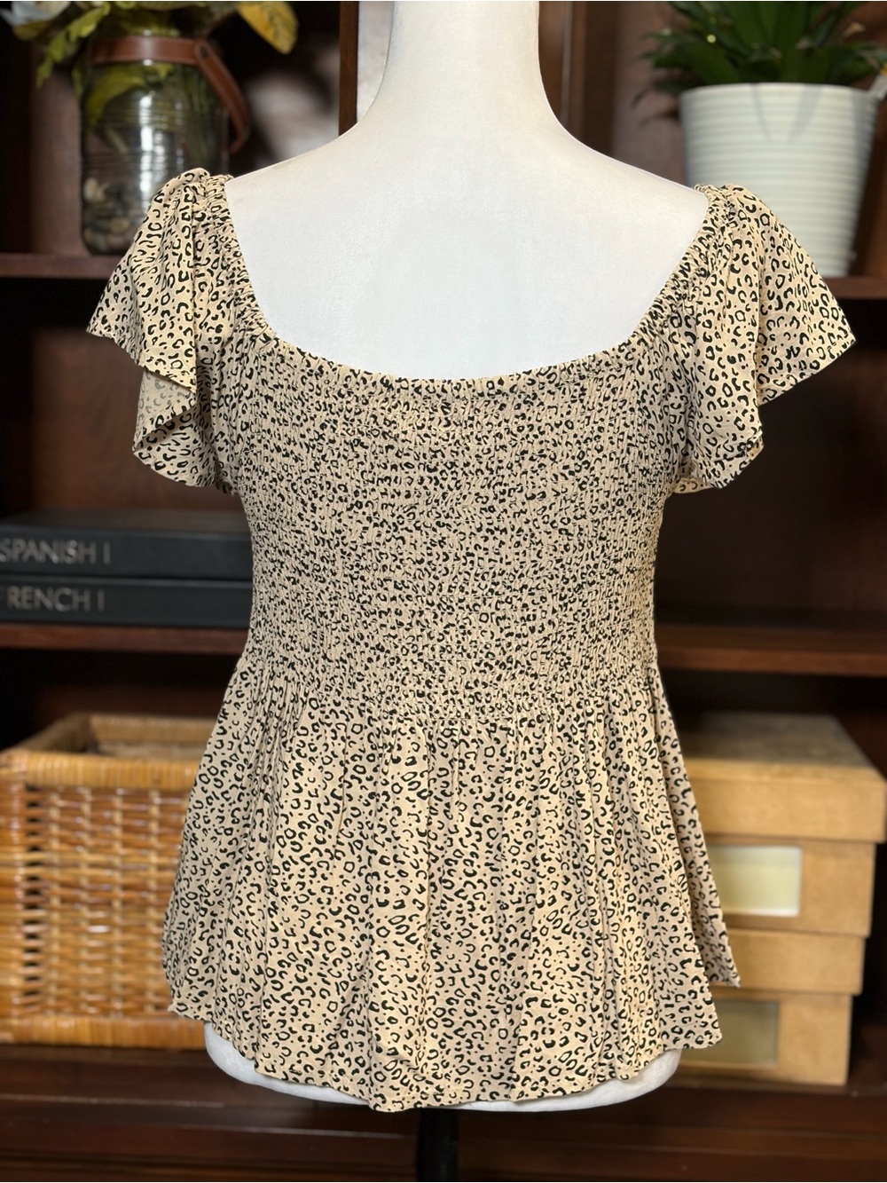 Japna Leopard Animal Print Ruched Sweetheart Flutter Sleeve Peplum Blouse M - Picture 4 of 11